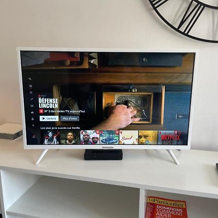 Appartement Entier Moissac Centre 30 M2 Calme Avec Cour Interieure Pour Velos A 50M Du Marche De Moissac Luaran gambar