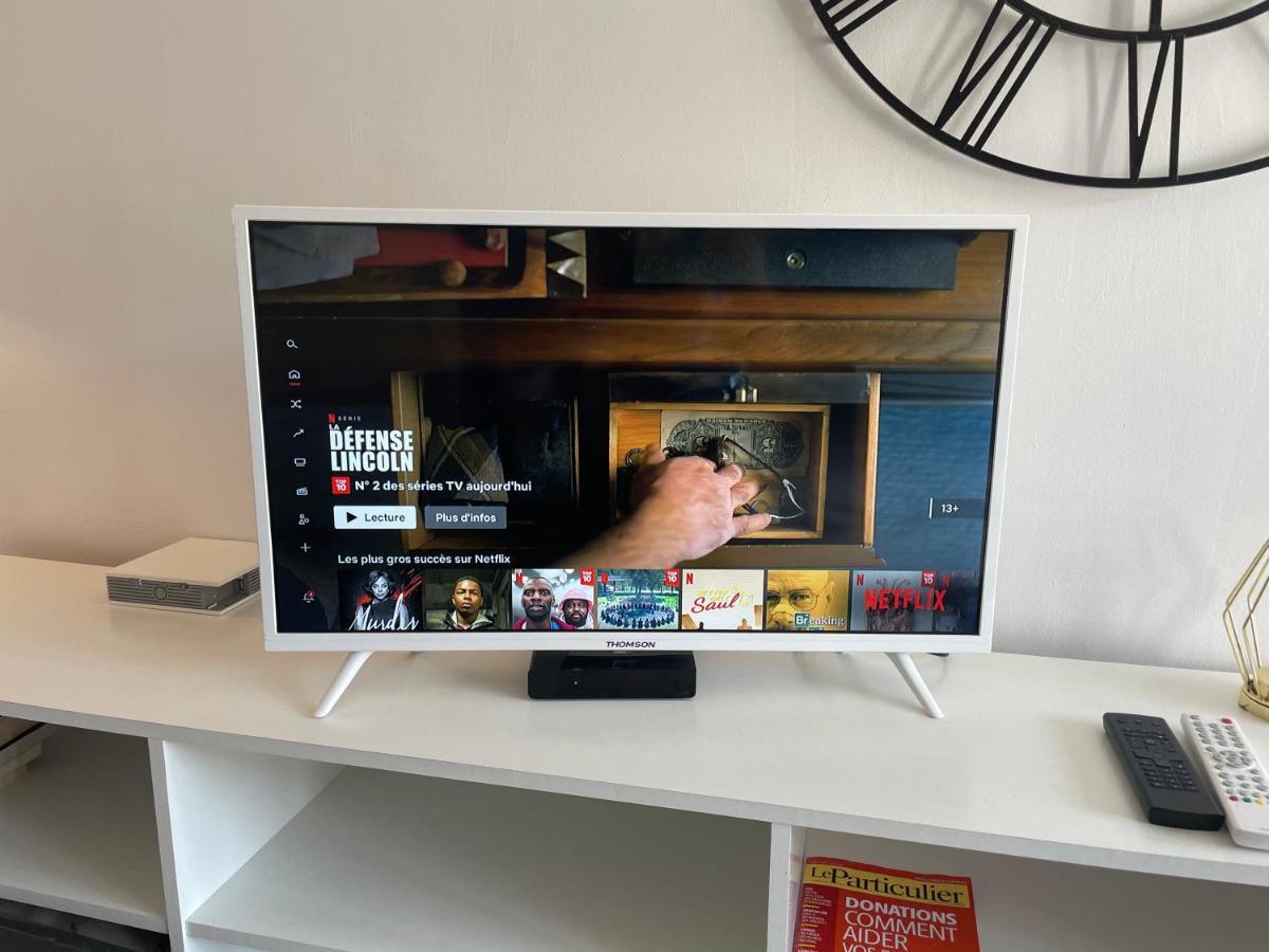 Appartement Entier Moissac Centre 30 M2 Calme Avec Cour Interieure Pour Velos A 50M Du Marche De Moissac Luaran gambar